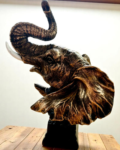 Estatueta Decorativa "Orgulho da Savana" – Figura de Cabeça de Elefante com possibilidade de gravação, para presente