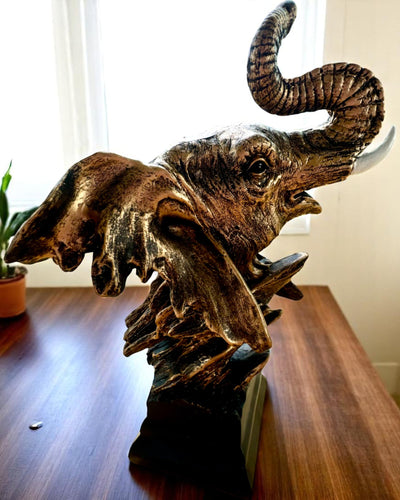 Estatueta Decorativa "Orgulho da Savana" – Figura de Cabeça de Elefante com possibilidade de gravação, para presente