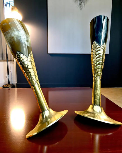 Cálice "O Espírito do Artesanato" de chifre de búfalo e latão – feito à mão na Índia, 22 cm, possibilidade de personalização com gravação para presente