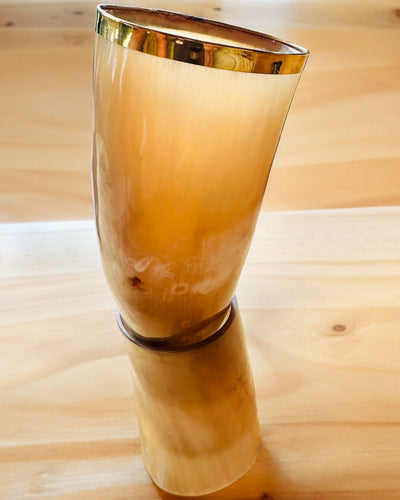 Caneca de Chifre "Viking Valor" - Gravada à Mão, Qualidade Premium - 4 variantes à escolha