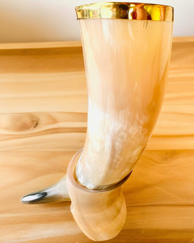 Caneca de Chifre "Viking Valor" - Gravada à Mão, Qualidade Premium - 4 variantes à escolha