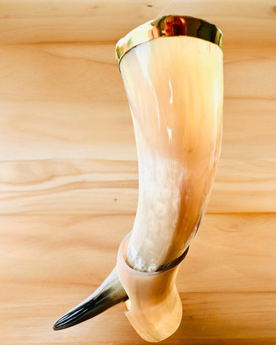 Caneca de Chifre "Viking Valor" - Gravada à Mão, Qualidade Premium - 4 variantes à escolha