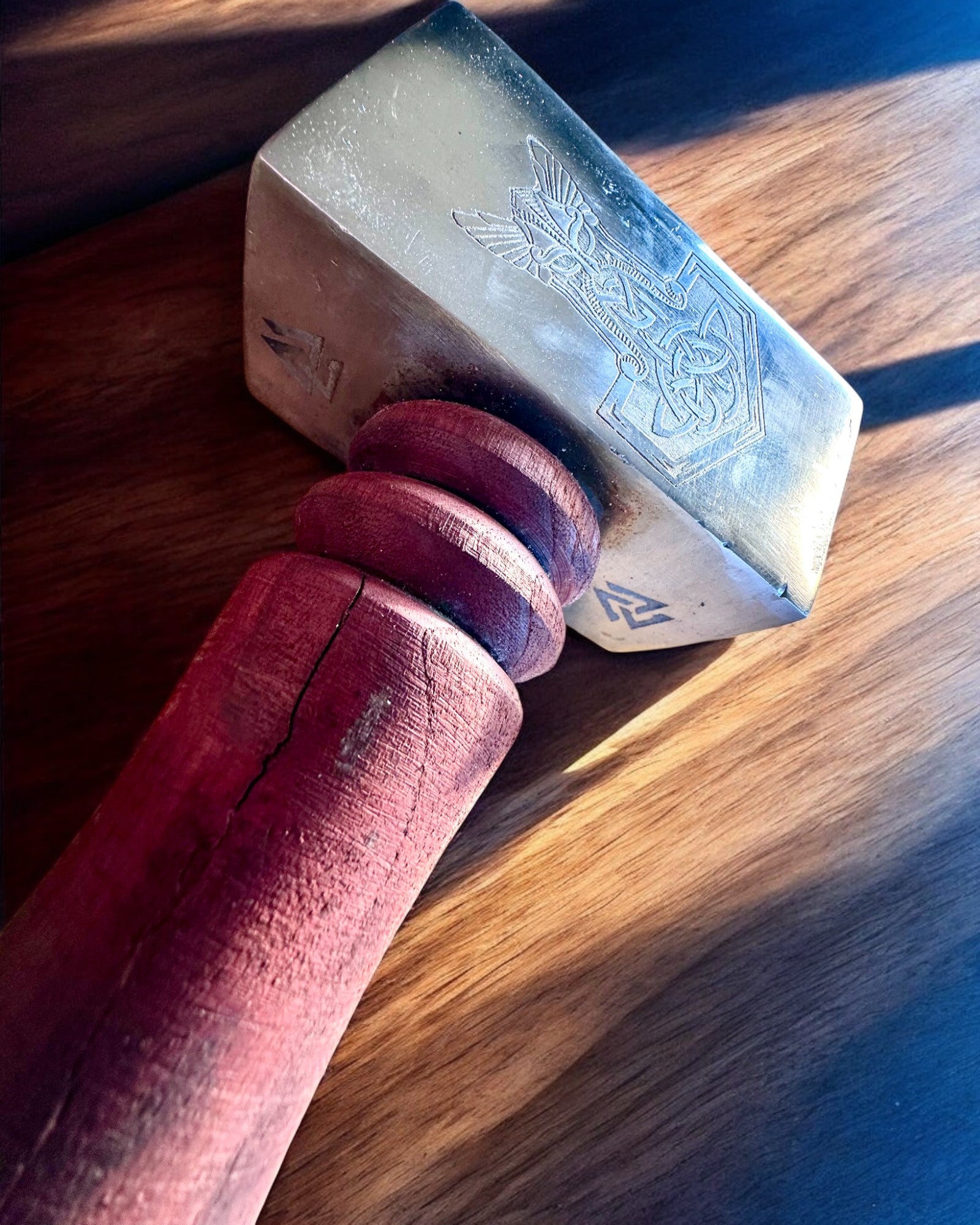 Martelo Mjölnir dos Skalds – 33 cm, Martelo Viking Forjado à Mão com Opção de Gravação