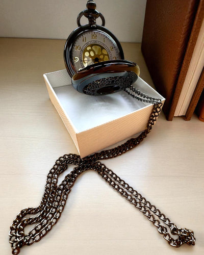 Relógio de Bolso Preto „Midnight Elegance”, personalização para presente com gravação