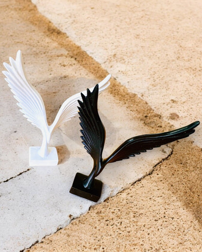 Elegante Estatueta de Asas de Anjo 15 cm de altura – "Guardiões Alados", possibilidade de personalização com gravação para presente, personalização, 2 variantes de cor