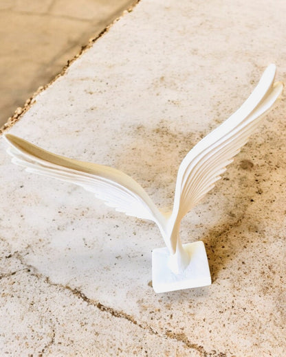 Elegante Estatueta de Asas de Anjo 15 cm de altura – "Guardiões Alados", possibilidade de personalização com gravação para presente, personalização, 2 variantes de cor