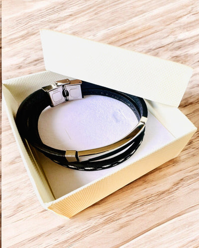 Pulseira Desportiva de Pele PU e Aço Inoxidável com Possibilidade de Gravação – 3 Cores