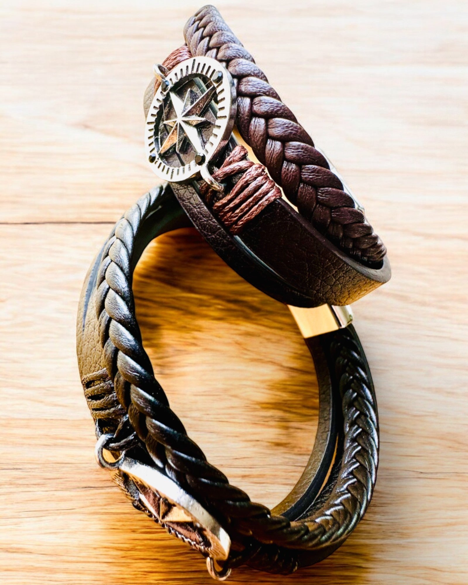 Pulseira "Compass Adventure" - possibilidade de personalização com gravação para presente, 2 variantes de cores à escolha