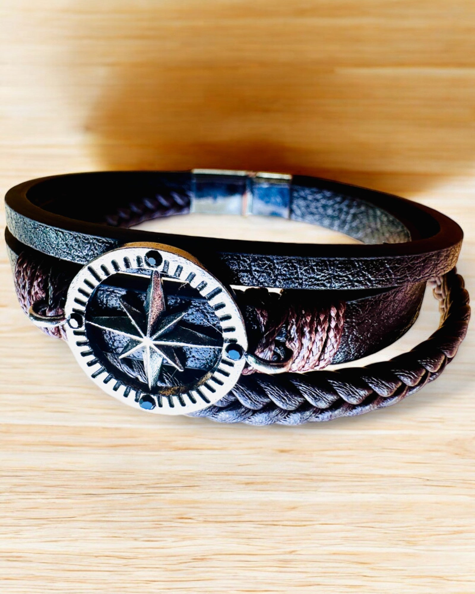 Pulseira "Compass Adventure" - possibilidade de personalização com gravação para presente, 2 variantes de cores à escolha