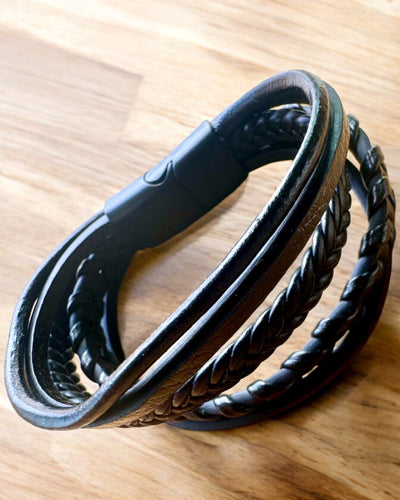 Pulseira "StyleTwist" com Personalização por gravação