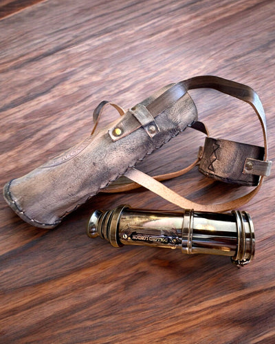 Luneta Premium "Voyager" com Luneta Gravada e Estojo de Pele Natural, possibilidade de personalização com gravação para presente