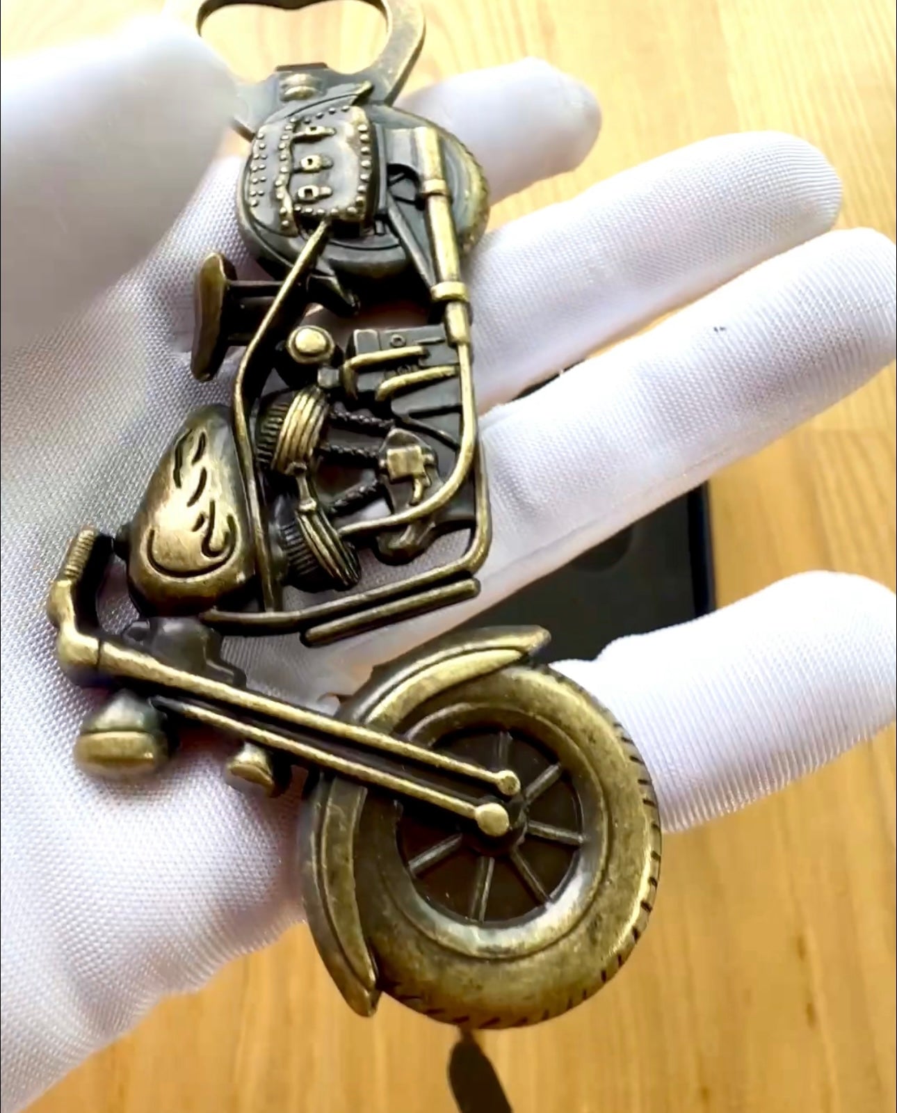 Abre-garrafas em forma de motocicleta - personalização com gravação para presente