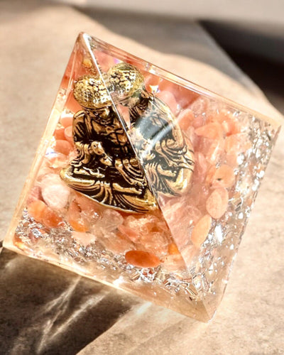 Pirâmide Energética "Meditação da Paz" com Pedras Preciosas