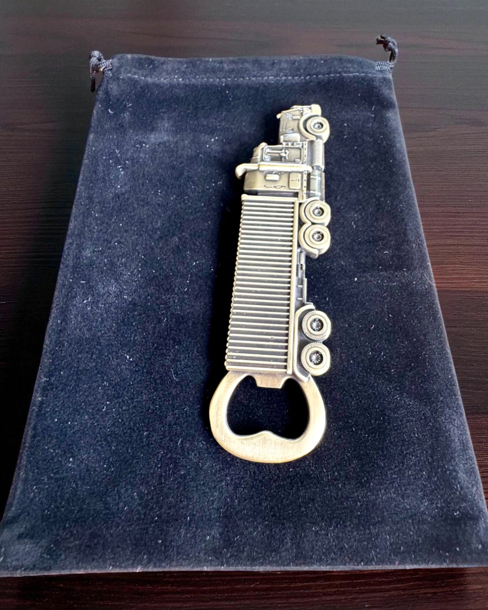 Abridor de garrafas Vintage Motorização - 3 variantes, personalização com gravação para presente