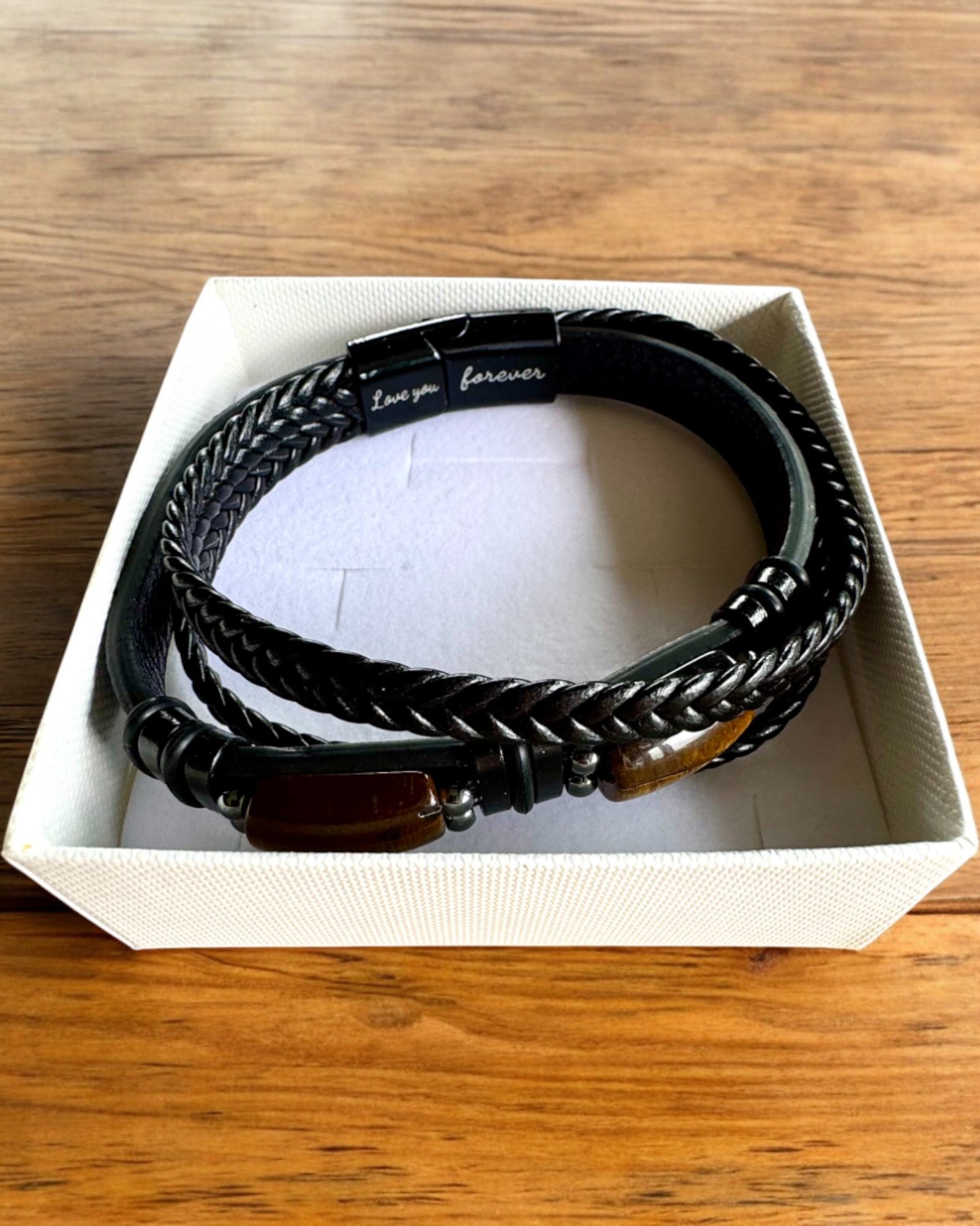 Pulseira Masculina Magnetic Love – em couro com possibilidade de personalização com gravação para presente