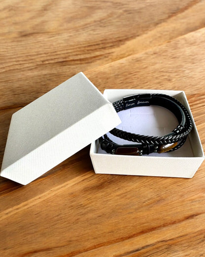 Pulseira Masculina Magnetic Love – em couro com possibilidade de personalização com gravação para presente