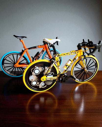 Modelo em miniatura de bicicleta colecionável em metal "Speed Rider 1.2" – personalização com gravação para presente, 2 variantes de cor