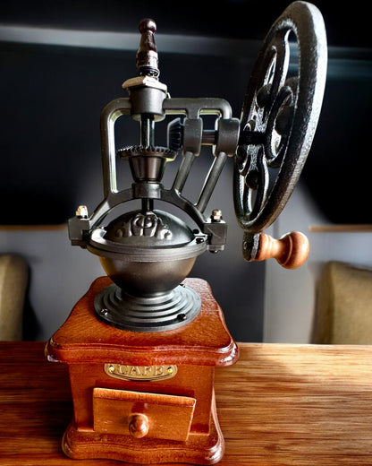Moinho de café retro "Vintage Café" 27 cm de altura, com possibilidade de personalização com gravação para presente