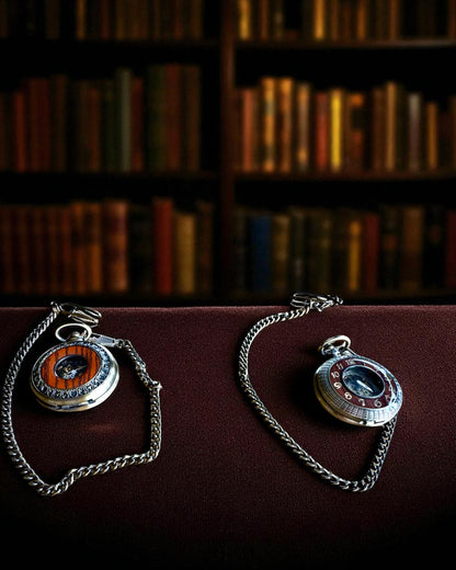 Relógio de bolso "Veritas Tempus" – cronómetro mecânico com possibilidade de gravação para presente, 2 variantes à escolha
