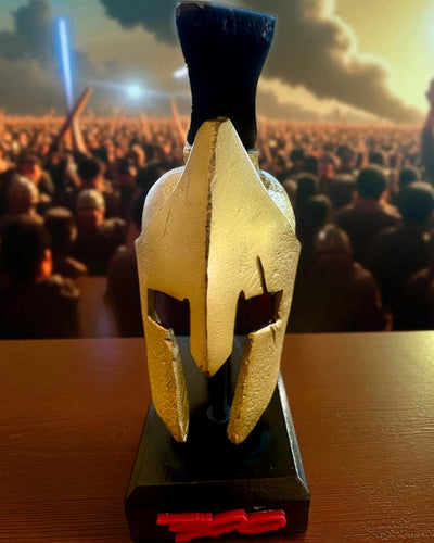 Capacete Spartan Premium – escultura decorativa feita à mão, possibilidade de personalização com gravação para presente