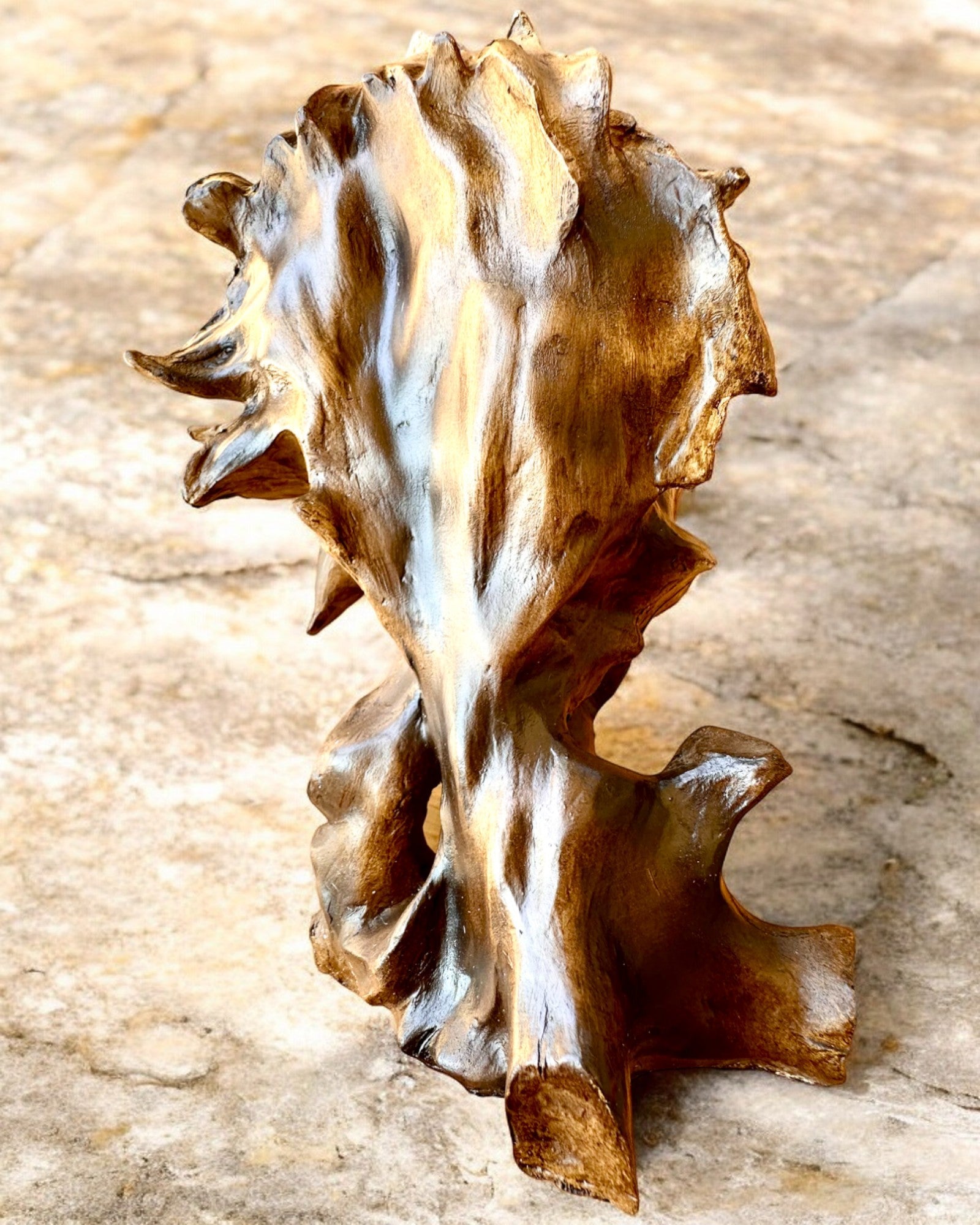 "Lwia Odwaga" - Estatueta de Resina, 28 cm de altura, com opção de gravação para presente