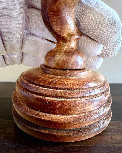 Conjunto de 3 castiçais "Luz Espiral" 25 cm de altura, possibilidade de personalização com gravação para presente