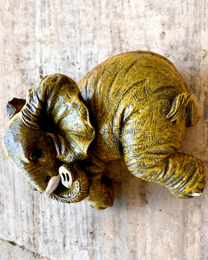 Figura de elefante "Pequeno Sortudo" com possibilidade de gravação para presente