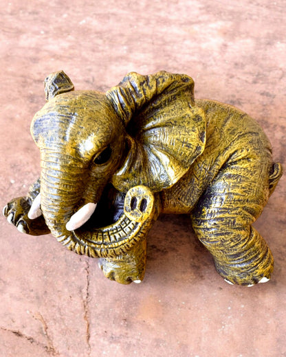 Figura de elefante "Pequeno Sortudo" com possibilidade de gravação para presente