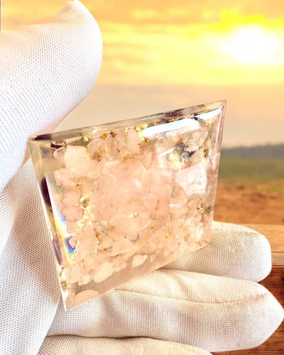 Pirâmide Energética orgonite Pirâmide de Energia "Harmonia da Luz" - Cristalina, para presente