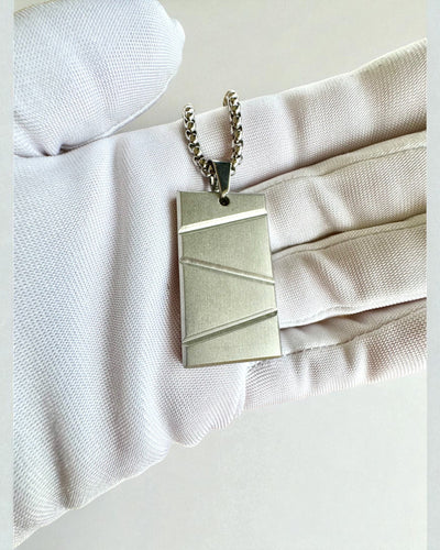 Colar masculino Dog Tag "SteelVision" – aço inoxidável, 15 variantes, personalização com gravação