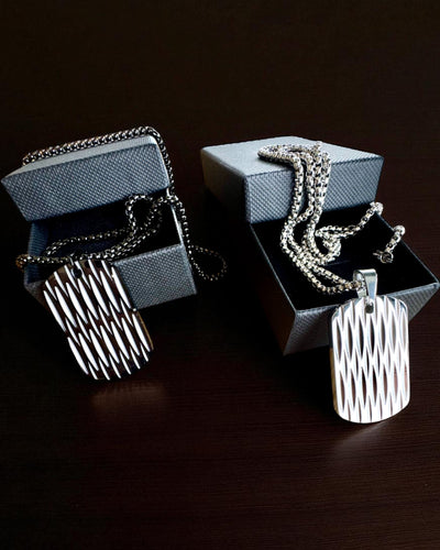 Colar masculino Dog Tag "SteelVision" – aço inoxidável, 15 variantes, personalização com gravação