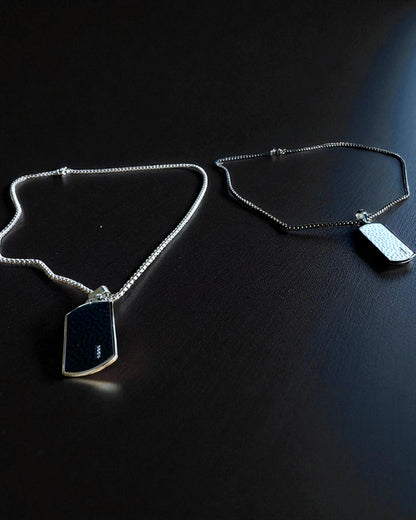 Colar masculino Dog Tag "SteelVision" – aço inoxidável, 15 variantes, personalização com gravação
