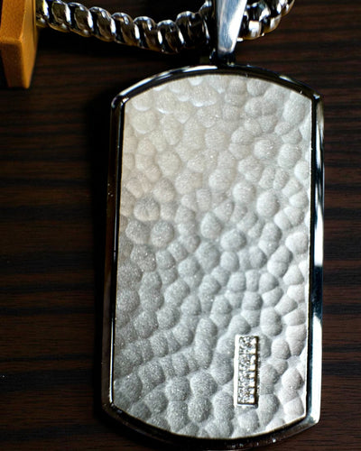 Colar masculino Dog Tag "SteelVision" – aço inoxidável, 15 variantes, personalização com gravação