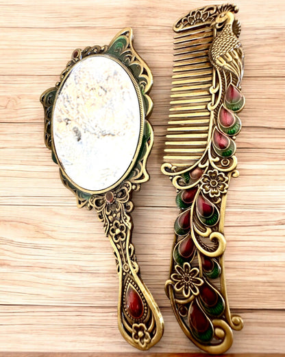 Conjunto de Espelho "Elegância de Borboleta" com Pente