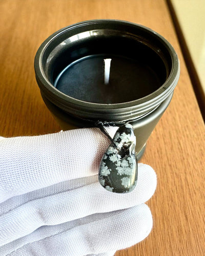 Vela de soja intencional Obsidiana – autoconfiança e força interior, 250 ml, possibilidade de personalização para presente