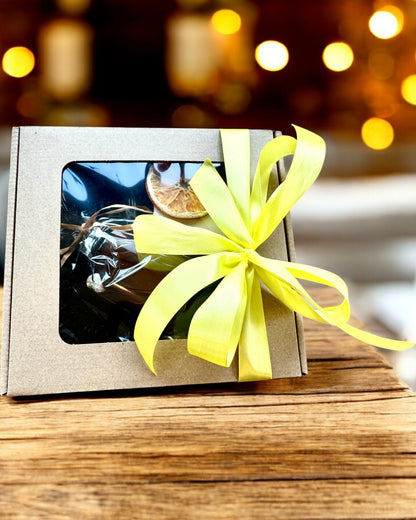 Vela de soja intencional 250 ml com pedra natural – escolha a sua energia: Citrino ou Granada, personalização com gravação para presente