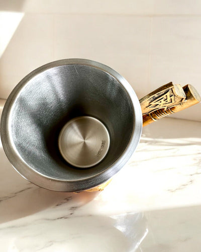 Caneca de Carnaval do Guerreiro - 600 ml, 16 cm de altura, possibilidade de personalização com gravação para presente