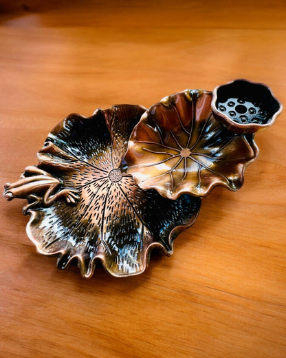 Suporte Elegante de Metal para Incenso Folha de Lótus - 4 variantes à escolha, possibilidade de personalização com gravação para presente