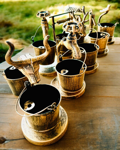 Cinzeiro Metálico Estiloso "Rustic Charm" com 19-23 cm de altura, 8 variantes à escolha, gravação a pedido