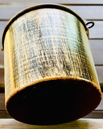 Cinzeiro Metálico Estiloso "Rustic Charm" com 19-23 cm de altura, 8 variantes à escolha, gravação a pedido