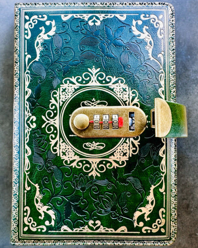 Exclusivo Caderno de Couro "Sekretnik" A5 com Fecho de Combinação - personalização com gravação