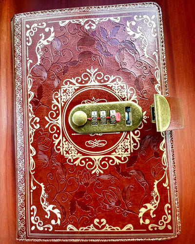 Exclusivo Caderno de Couro "Sekretnik" A5 com Fecho de Combinação - personalização com gravação