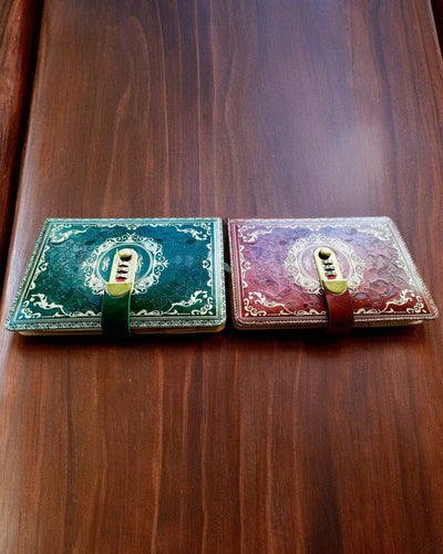 Exclusivo Caderno de Couro "Sekretnik" A5 com Fecho de Combinação - personalização com gravação