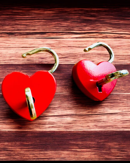 Cadeados de Amor Mini Coração DeLuxe - Conjunto de 2 cadeados com chaves, 6 variantes à escolha, possibilidade de personalização com gravação para presente