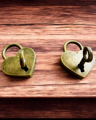 Mini Cadeados de Coração DeLuxe para Namorados, Conjunto de 2 cadeados com chaves, 6 variantes à escolha, possibilidade de personalização com gravação para presente