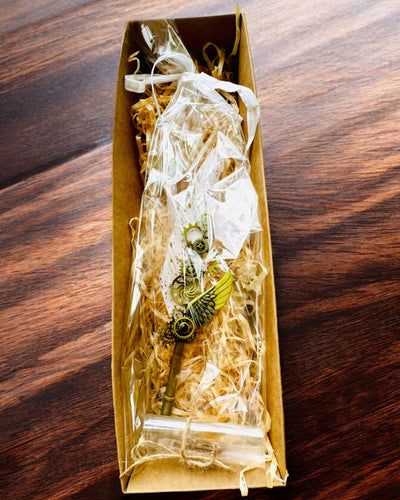 Caneta Caligráfica "Elegância Steampunk" com Pena de Peru - Feita à Mão 5 variantes à escolha, personalização com gravação para presente