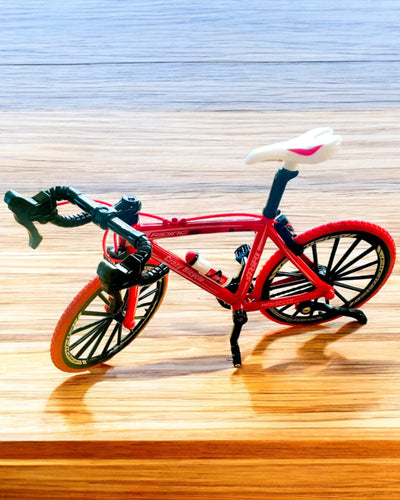 Modelo Miniatura de Metal Bicicleta Vermelha "SpeedMaster" personalização com gravação para presente, 2 variantes de cor
