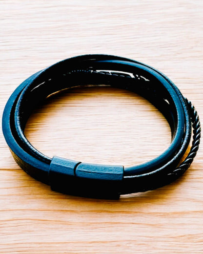 Pulseira "Orzeł" com opção de gravação, 3 variantes de cores