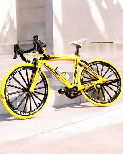 Modelo Miniatura de Metal Bicicleta Vermelha "SpeedMaster" personalização com gravação para presente, 2 variantes de cor