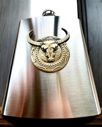 Bizon Flask – Cantil Estiloso com Motivo de Bisão - possibilidade de personalização com gravação para presente